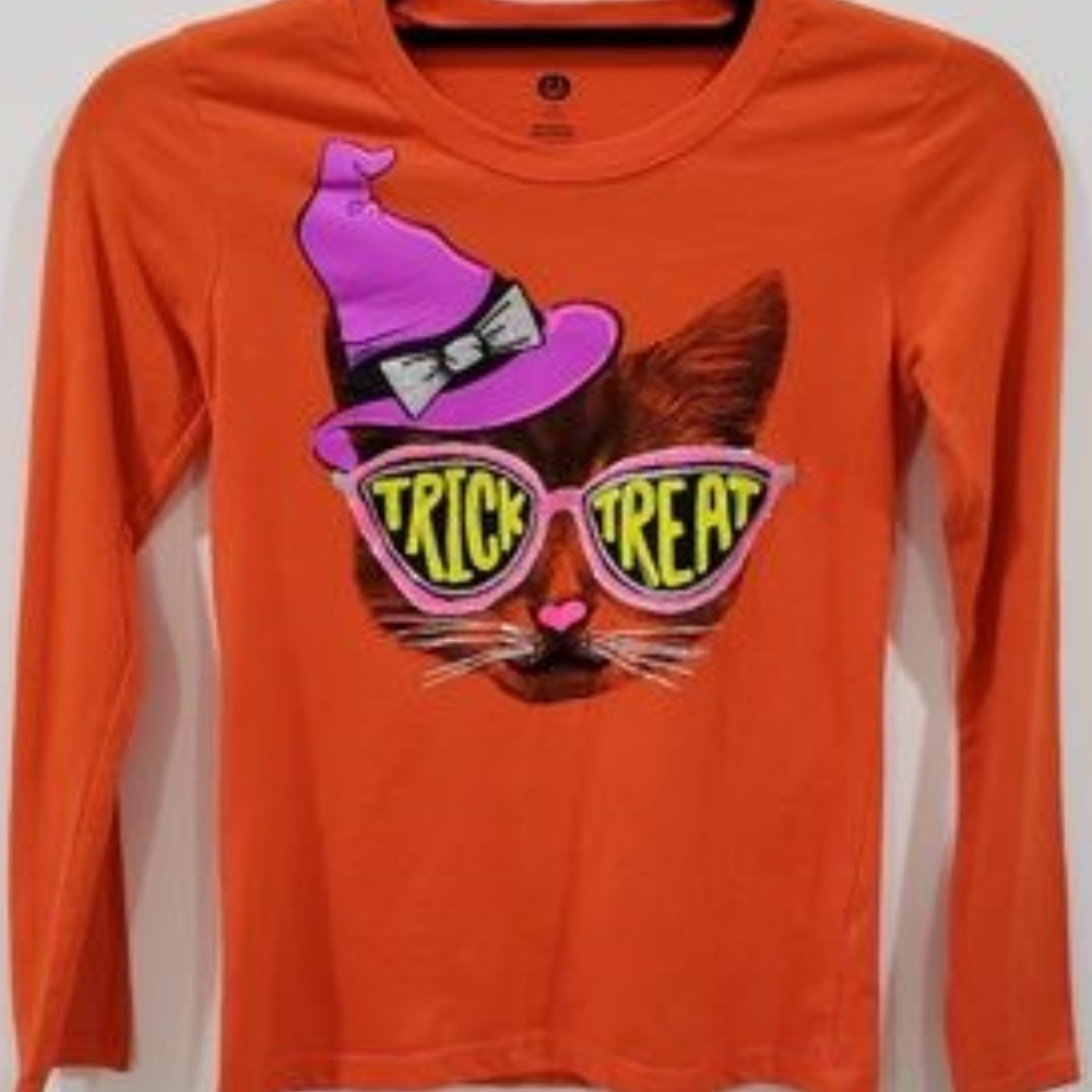 🚫FINAL PRICE 🚫Trick Treat Halloween orange top with cat *Lg 10-12
